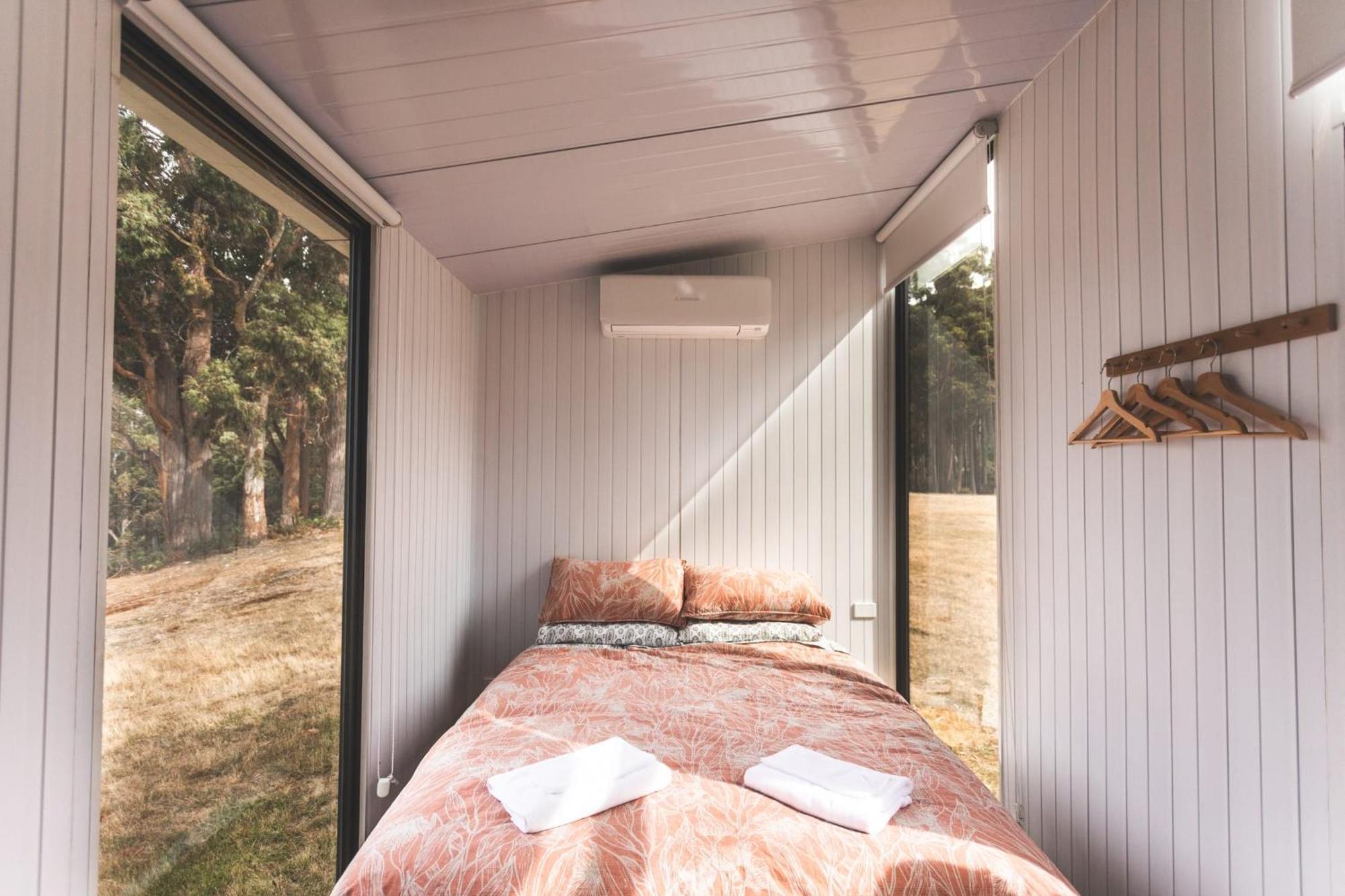 Pine Edge Heights By Tiny Away Villa Ellendale Buitenkant foto